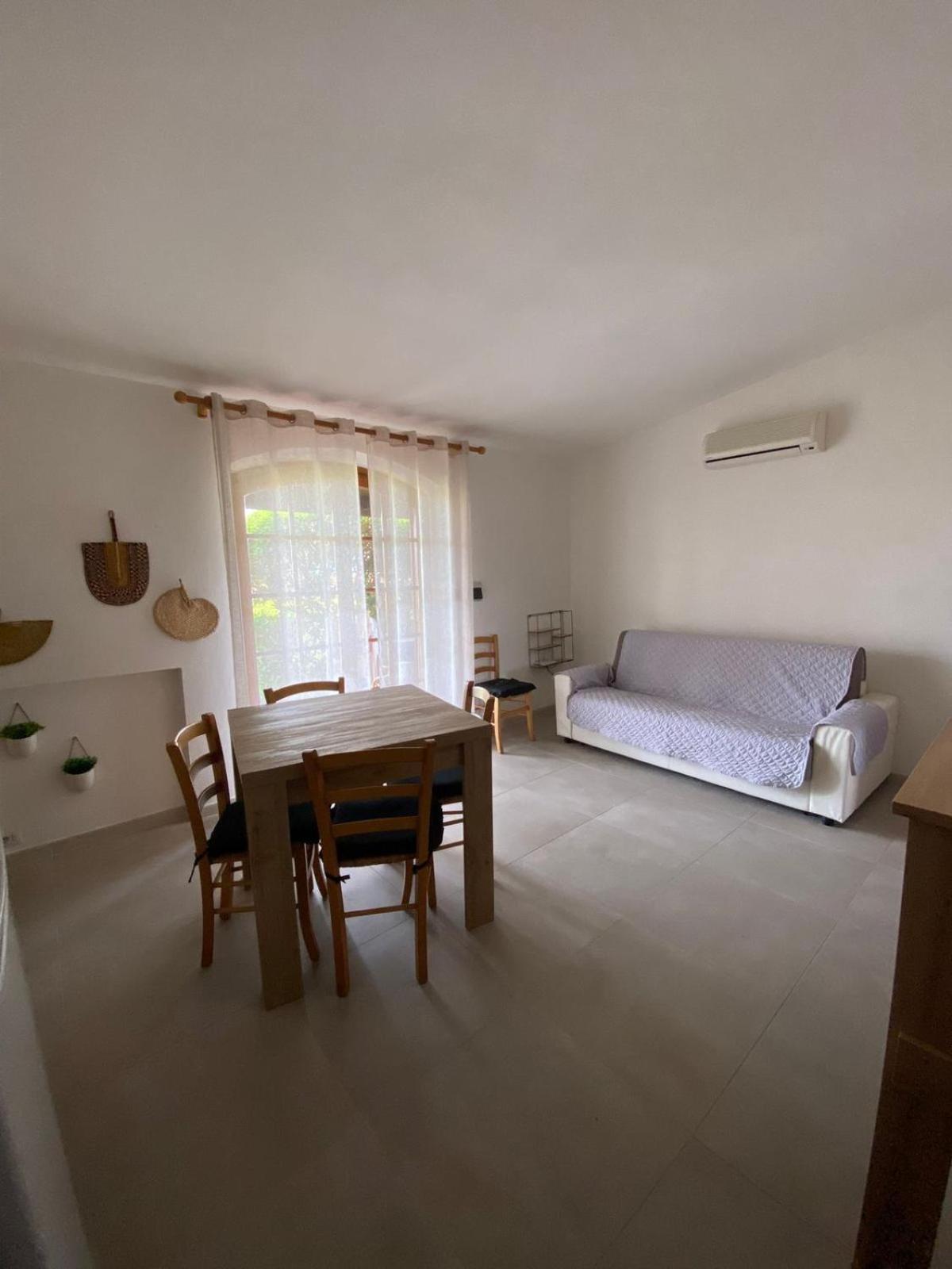 Casa Le Tonnare 6 Holiday home Stintino